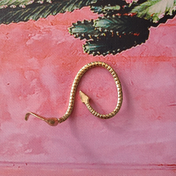 Snake Ear Cuff - Picture 4 of 5
